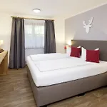 ホテル Hartungs Hoteldorf 3*