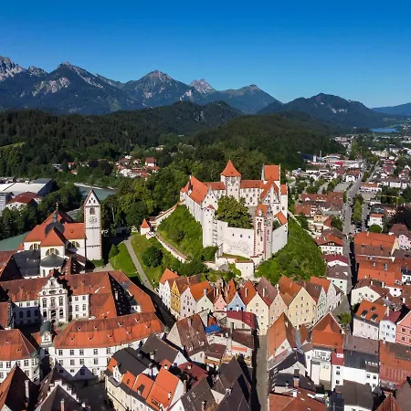 Hartungs Hoteldorf Отель Фюссен