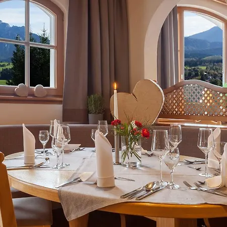 Hartungs Hoteldorf