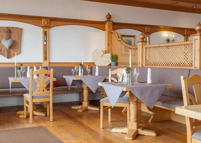 Hotell Hartungs Hoteldorf 3*