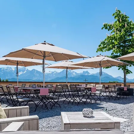 Hartungs Hoteldorf Otel 3*