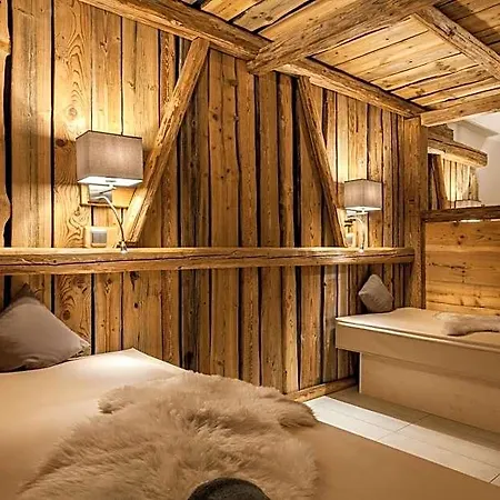 Hartungs Hoteldorf Hotel